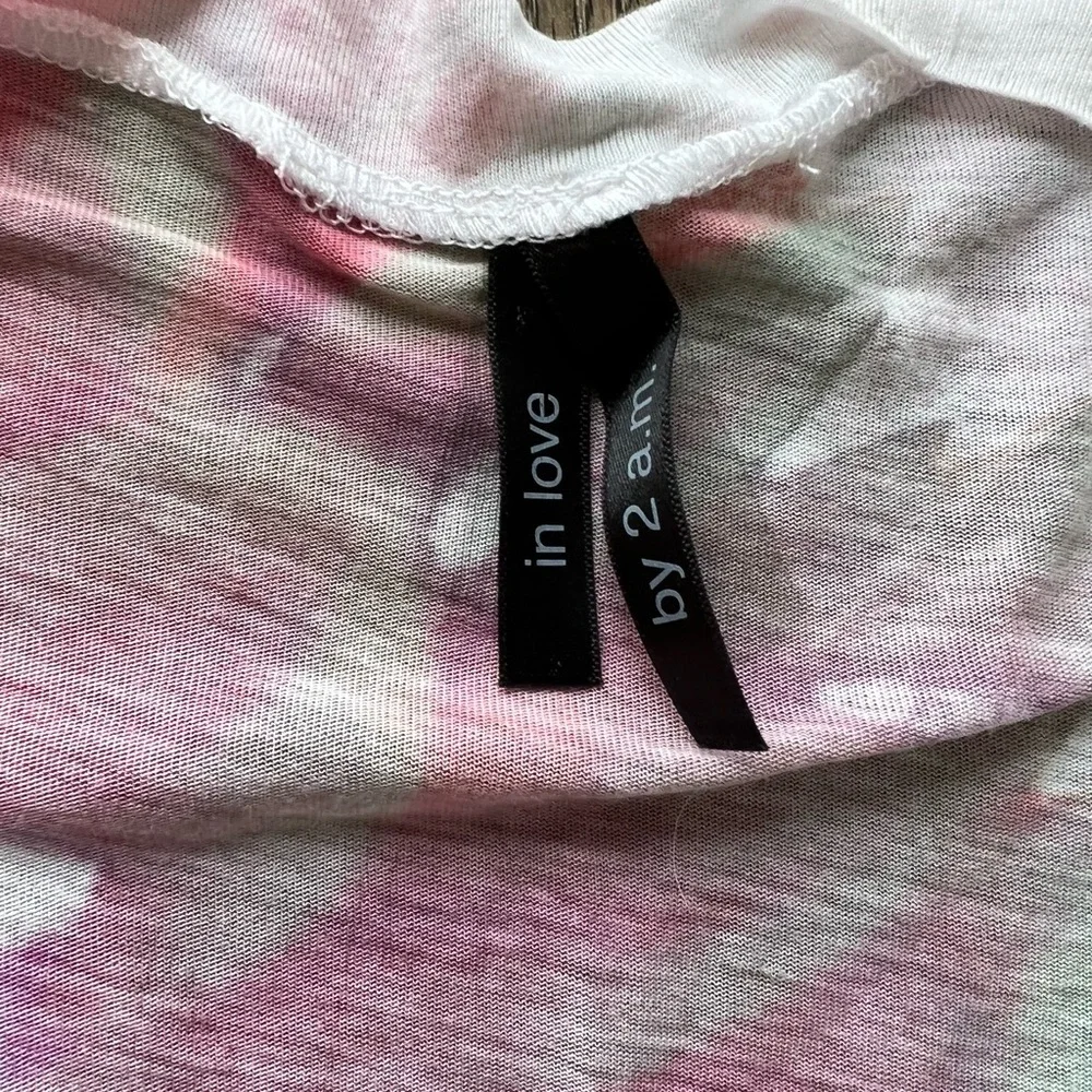 Floral Tie Dye Design Short Sleeve Shirt - Picture 3 of 4